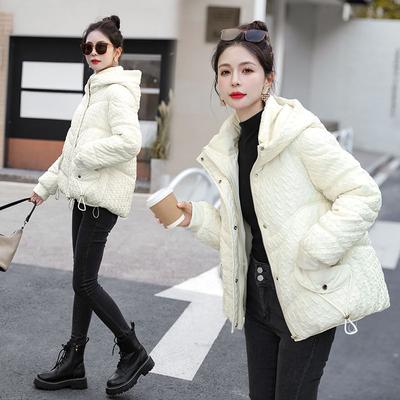Giacca di Cotone Invernale alla Moda Ampia Ispessita Stile Coreano Cappotto Corto con Cappuccio e Orlo con Coulisse