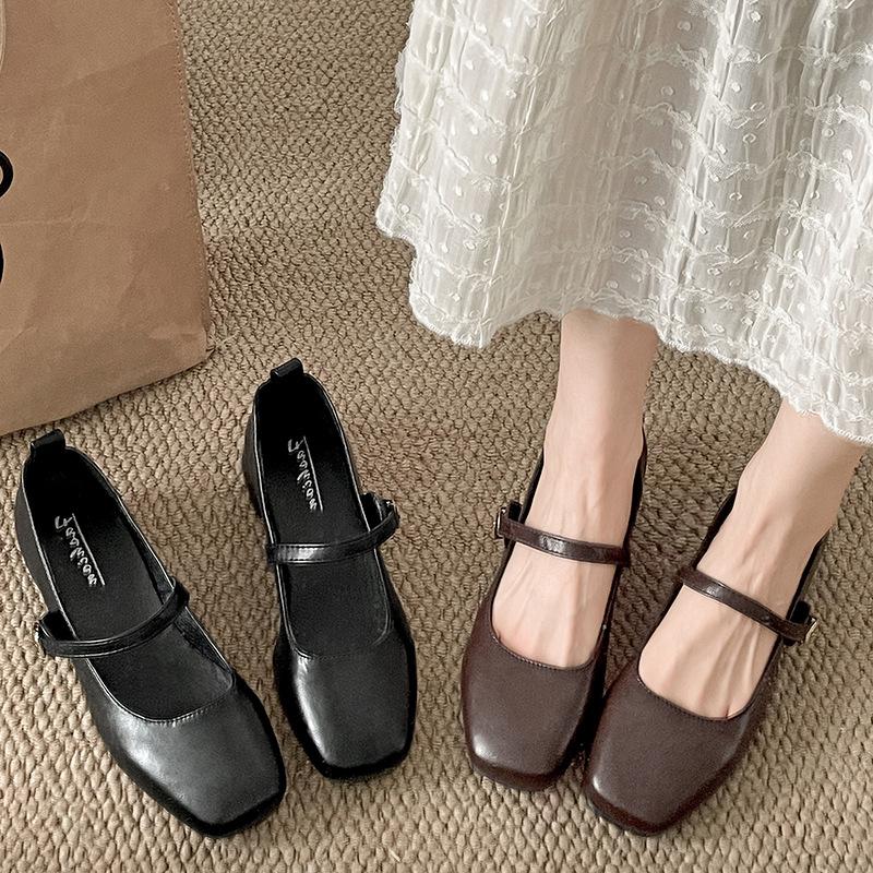 Fashion temperament retro square head thick heel small leather shoes increase height in spring and autumn Mary Jane single shoes
