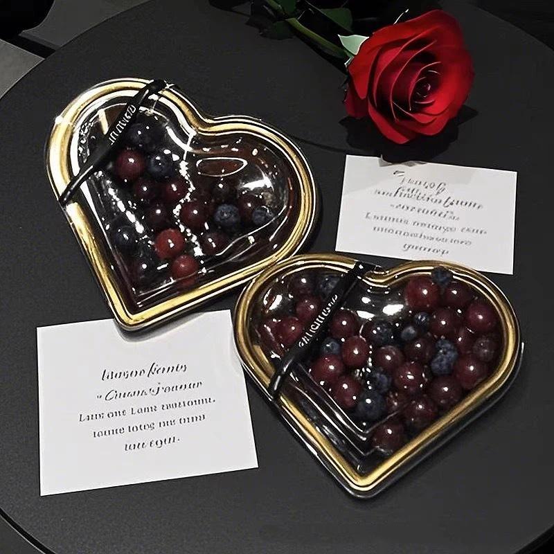 10Pcs Heart-Shaped Serving Trays With Transparent Lids Reusable Pet Snack Fruits Sushi Cheese Salads Desserts Packaging Boxes