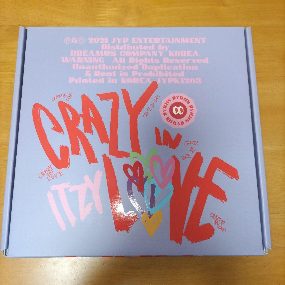 

[USED] ITZY CRAZY IN LOVE CD Poster Photobook Sticker Card
