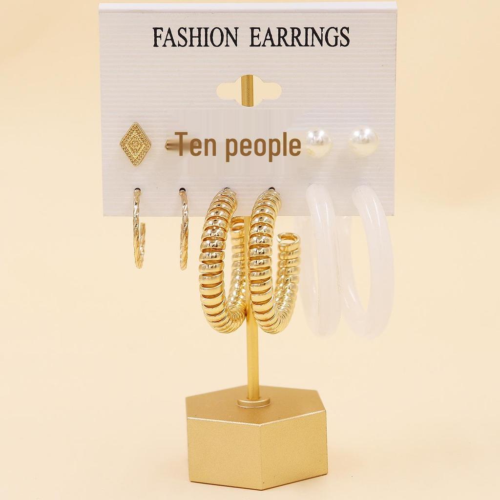 European & American Geometric C-Shaped Hoop Earrings: 6-Piece Gold & Pearl Wire-Wrapped Set for Women