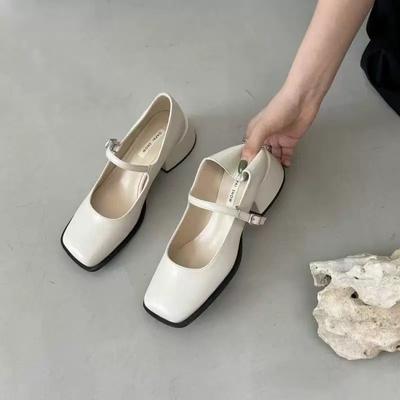 Printemps nouvelles chaussures Mary Jane à talon carré bout carré cuir verni noir petites chaussures en cuir mocassins