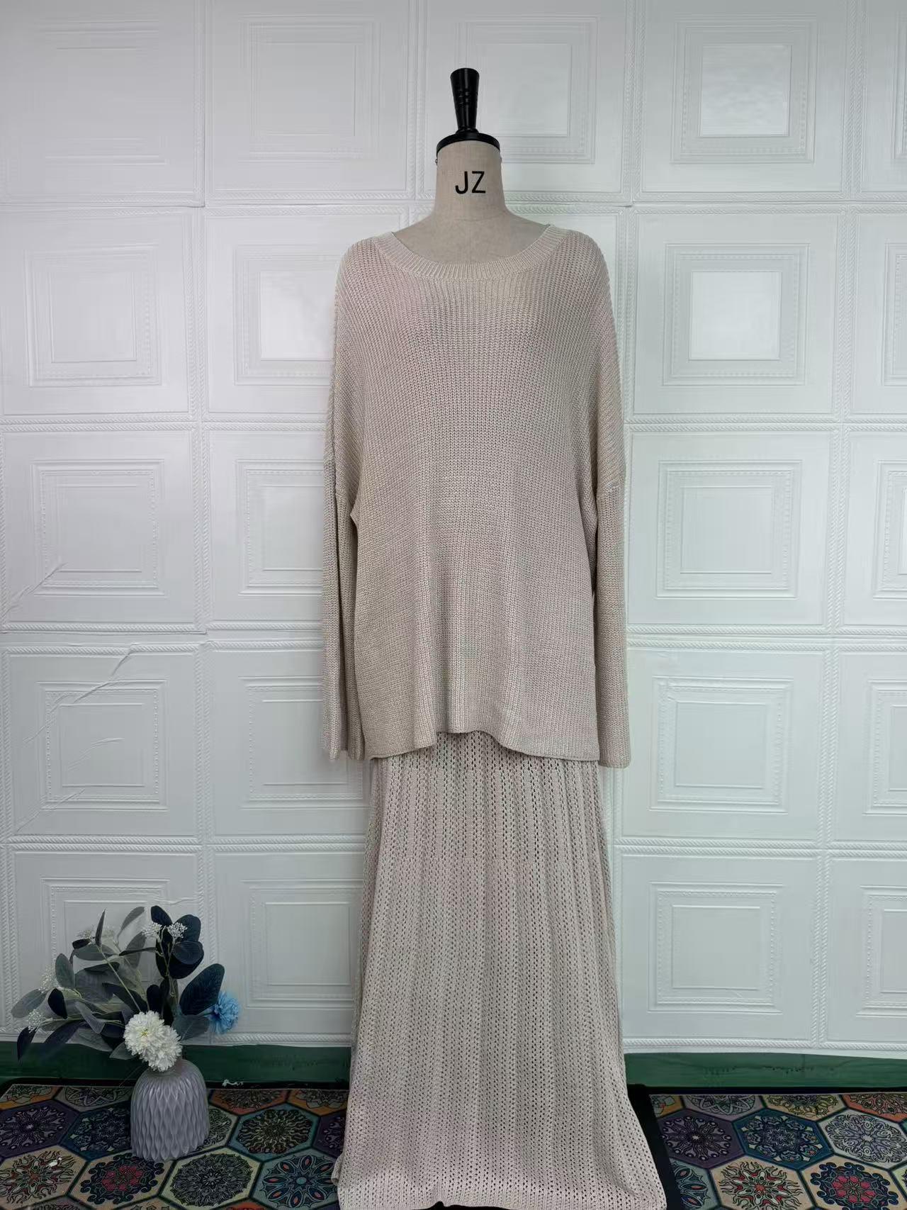 

European 2025 Winter Long Sleeve Simple Dress Set for Women Extra Large бежевий