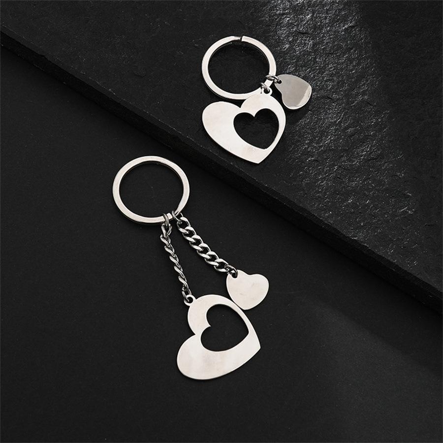 Heart-Shaped Titanium Steel Couple Keychain – Engravable Gift