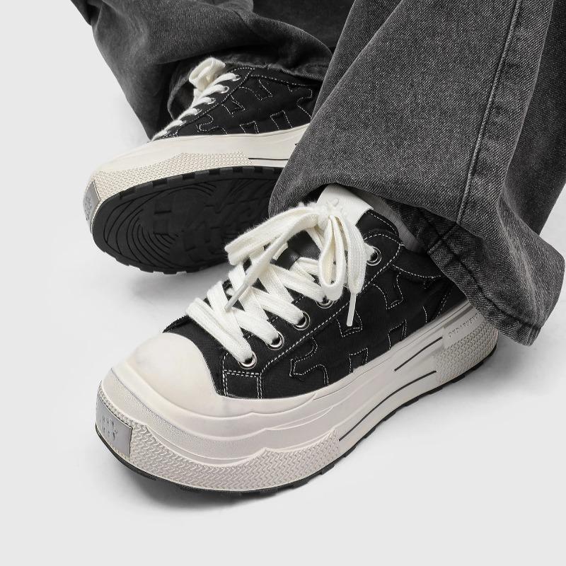 Couple Style Thick Soled Comfort Canvas Shoes Fashiable And Persalized Board Shoes Round Toe Low Cut Lace Up Casual Shoes