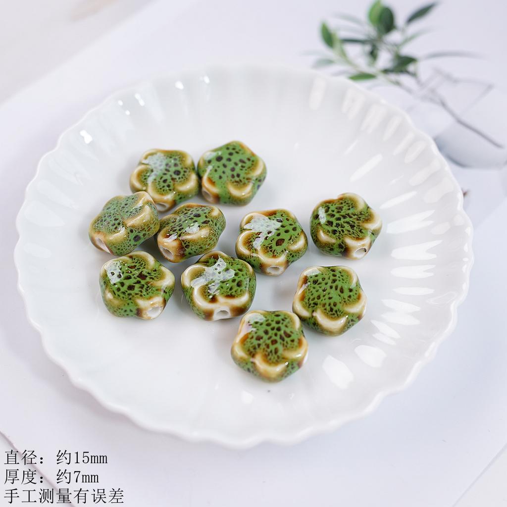 15Mm plum blossom sheet loose beads ceramic necklace bracelet DIY handmade creative bead manufacturer