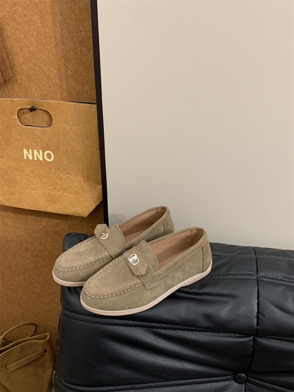 

Retro casual versatile flat-soled loafers one-pedal lazy shoes soft-soled commuter shoes Doudou shoes 40