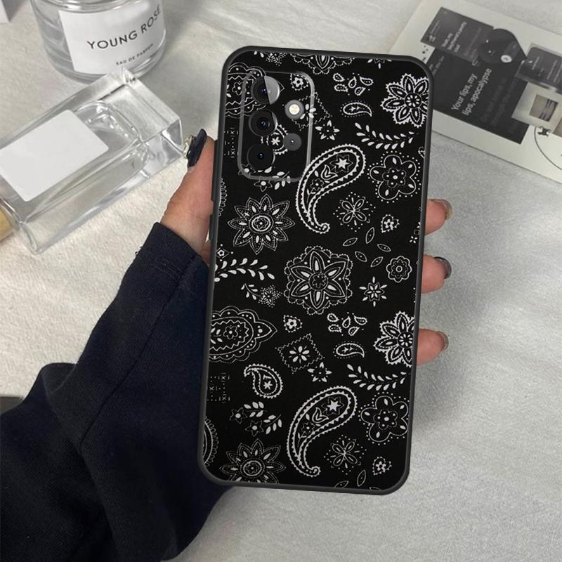 Étui Bandana Paisley Noir Pour Samsung Galaxy A13 A23 A33 A53 A17 A06 A16 A56 A36 A54 A34 A14 A52 A32 A15 A35 A55