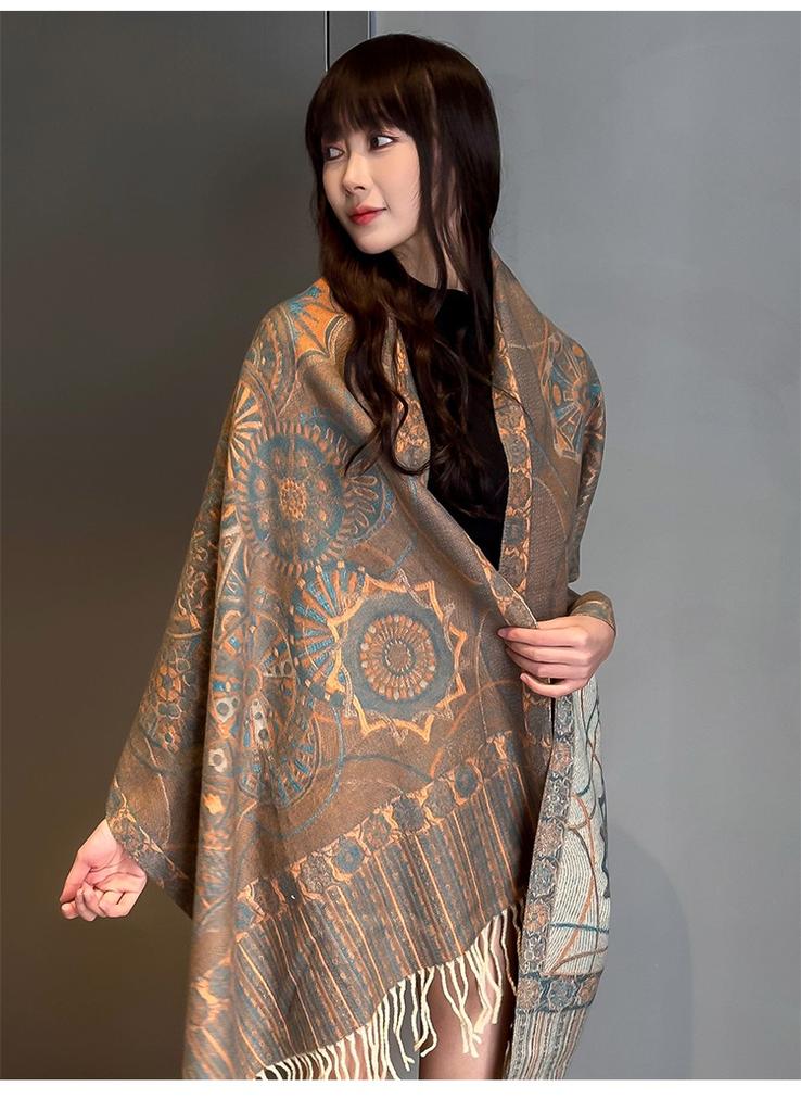 Ethnic style retro tassel shawl
