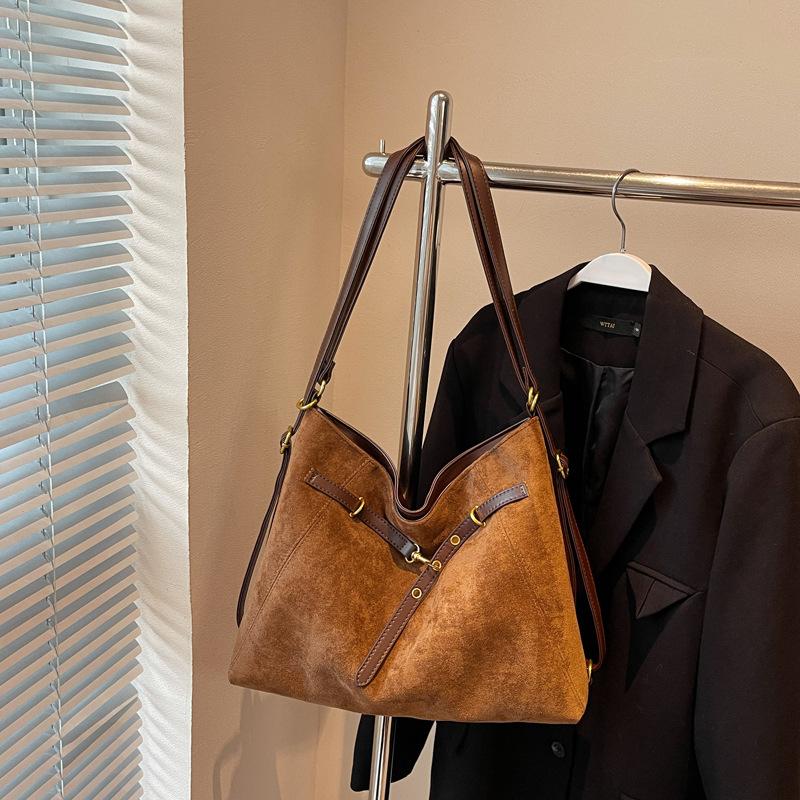 Tote bag women 2025 new large-capacity commuter backpack retro casual street trend shoulder travel backpack