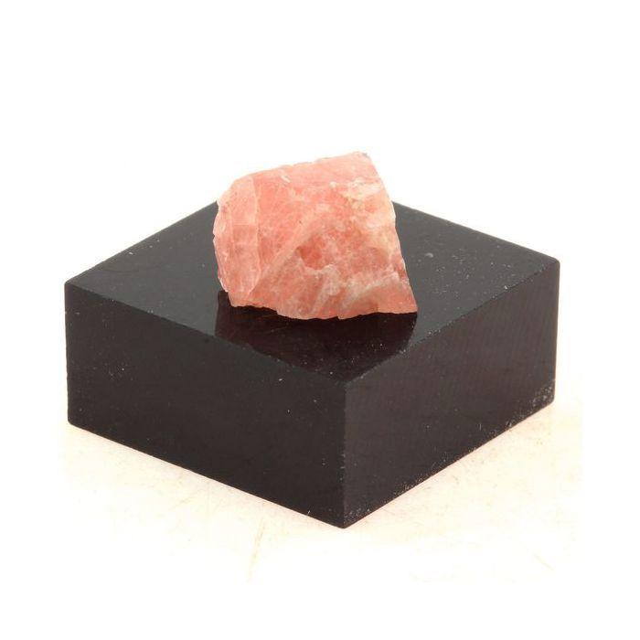 Pierres et Minéraux. Fluorite rose. 6.17 ct. Massif du Mont-Blanc, France.