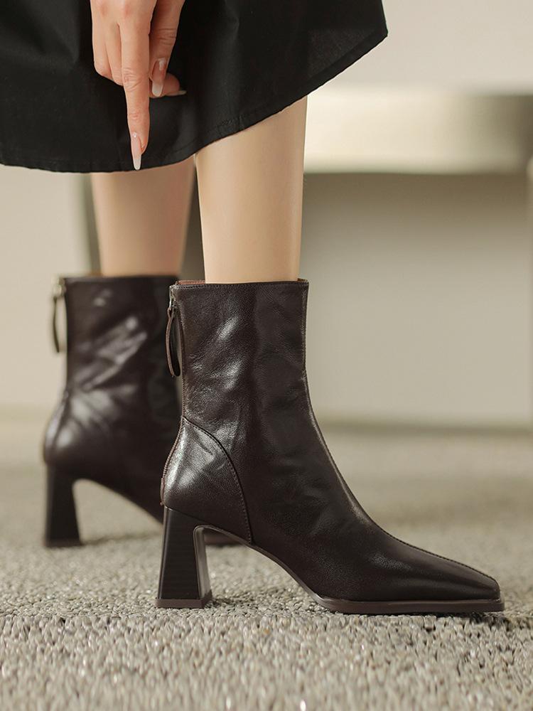 Retro Hand-scratched Square Head Thick Heel Fashion Short Boots Women's 2024 Autumn and Winter Soft Leather High-heeled Martin Boots Versatile Fashion