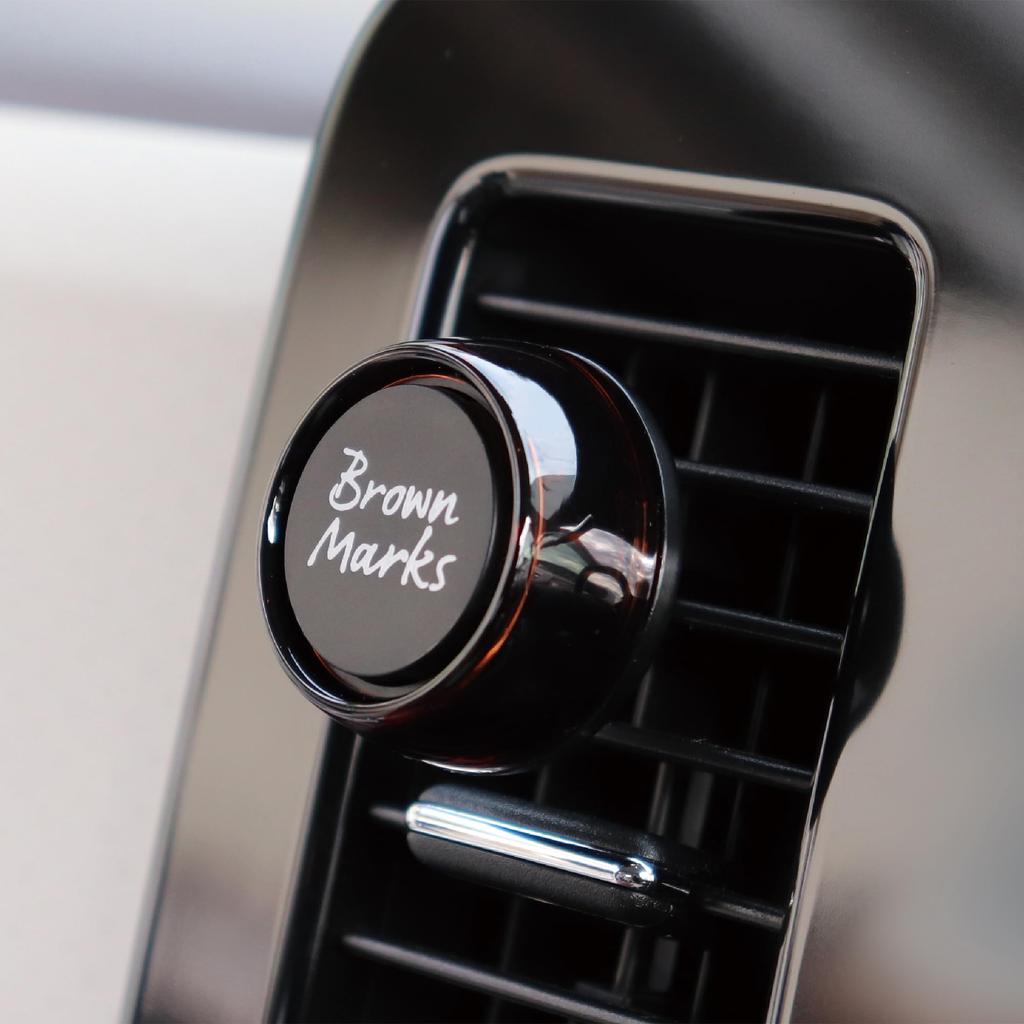 HARUKADO Carall Car Air Freshener Brown Marks Clip White Floral x 2 3444 2-Pack 2.4g