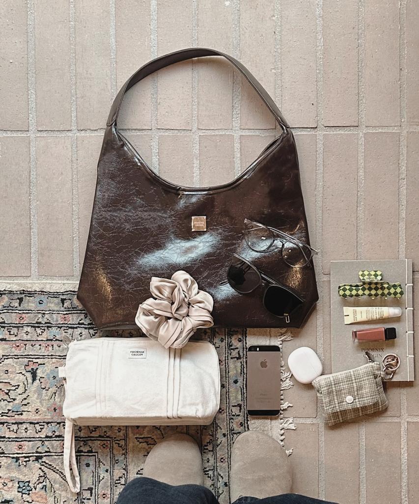 Phoenix Origin Large Wax Leather Shoulder Bag - Choco