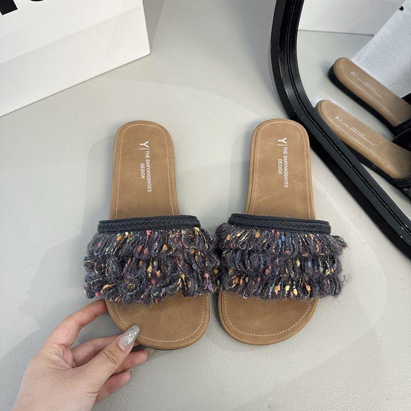 Super fire small fragrance with skirt beautiful cool slippers 2025 new French high-end flat slippers women's summer outer wear