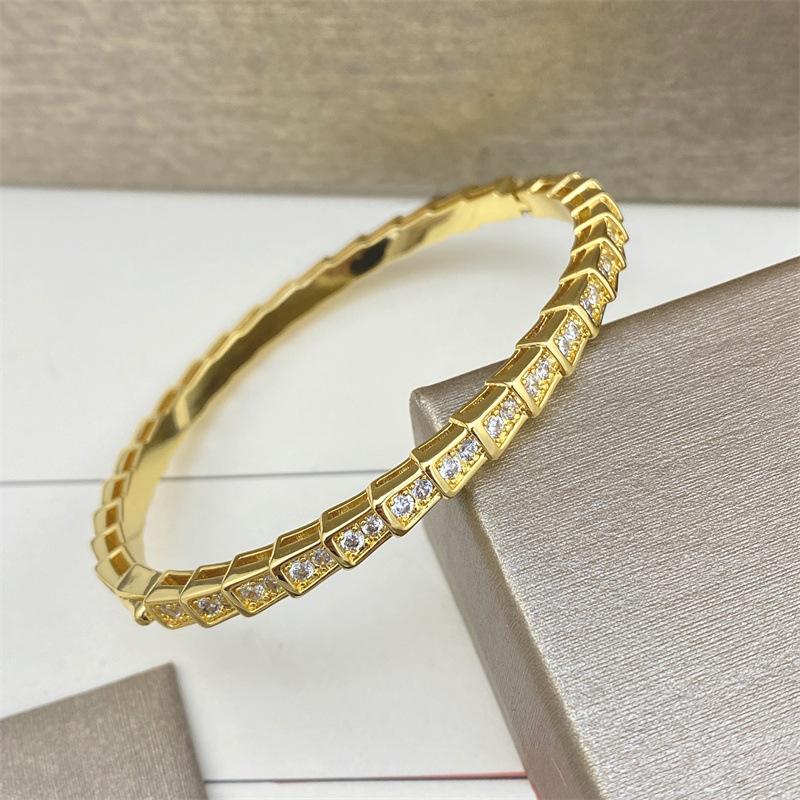 Stainless Steel Full diamond Snake Bone Bracelet, European and American Buckle Bracelet, Fashionable and Trendy Bracelet popular золотой