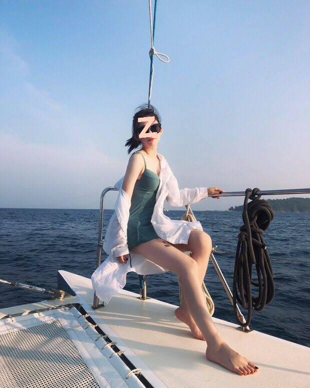 Women's 2025 Summer Mid-Length Korean Style UV Protection Lightweight Breathable Cardigan