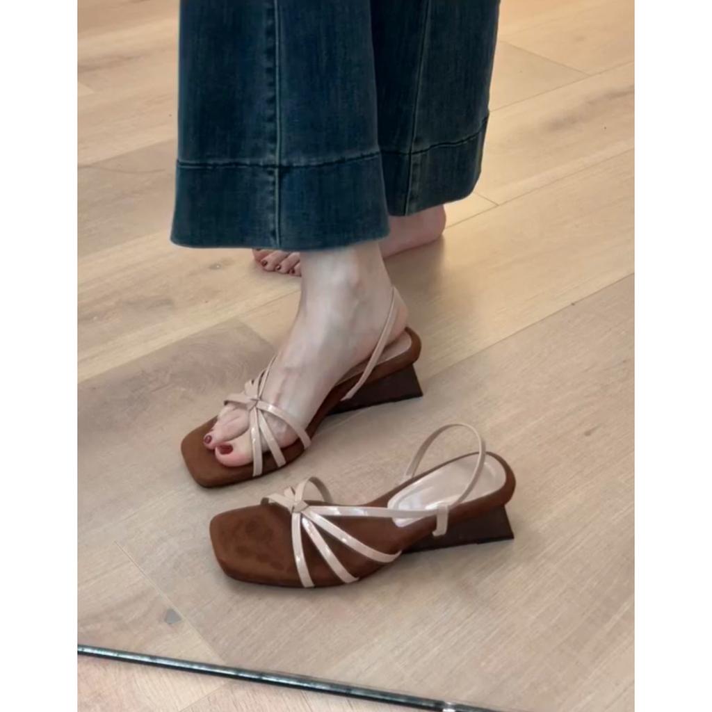 French Temperament Beautiful Roman Sandals Women's 2025 New Open-toed Wedge Heel Versatile High Heels