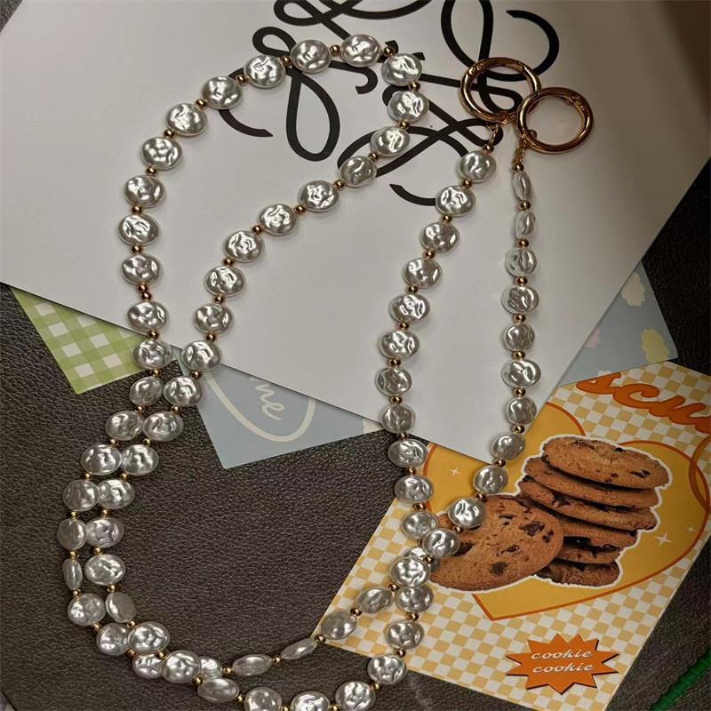 Fashion Beaded Phone Lanyard With Pvc Chain For Women And Men