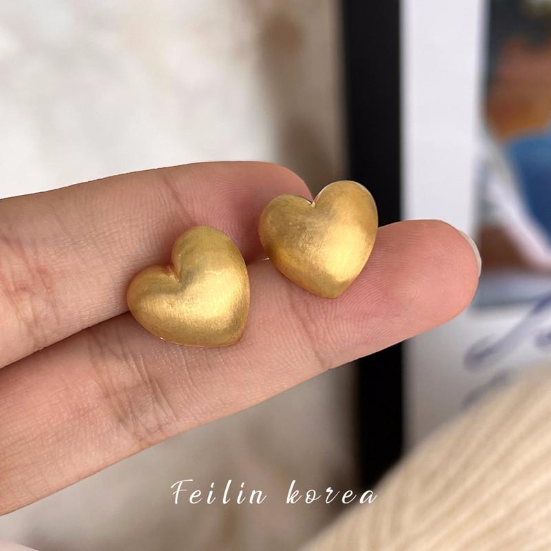 Retro Chic Electroplated Metal Letter Stud Earrings - Versatile Fashion Accessory
