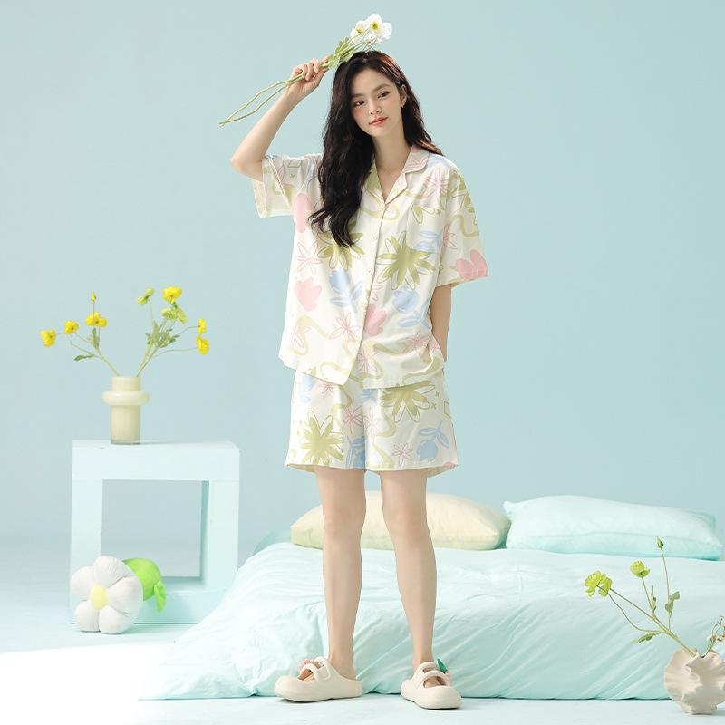 

Blended Style Two Piece Pajama Set with Chest Mat M светло-зеленый