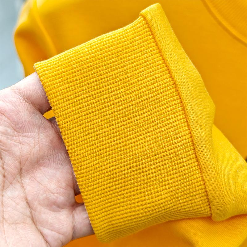 Autumn/Winter European Trend Men's Slim-Fit Round Neck Long Sleeve Hoodie - Luxury Lightweight Cotton Top.