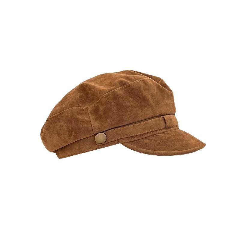 Berretto da donna in camoscio color verde smeraldo per l'autunno e l'inverno