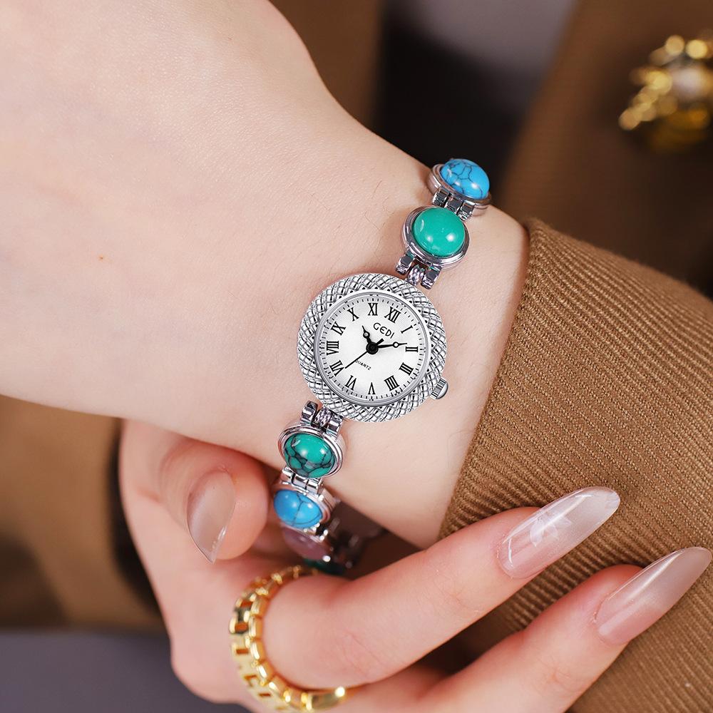 Medieval Light Luxury High-End Colorful Bracelet Watch Niche High-End Opal Chain Quartz Watch