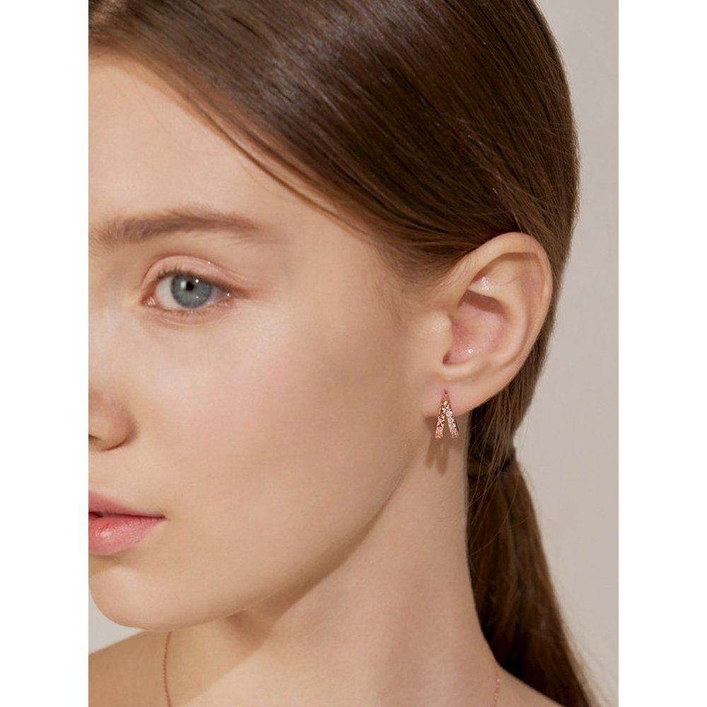 14K Cut Cubic One-Touch Earrings (Gold Filled) C24Egf160