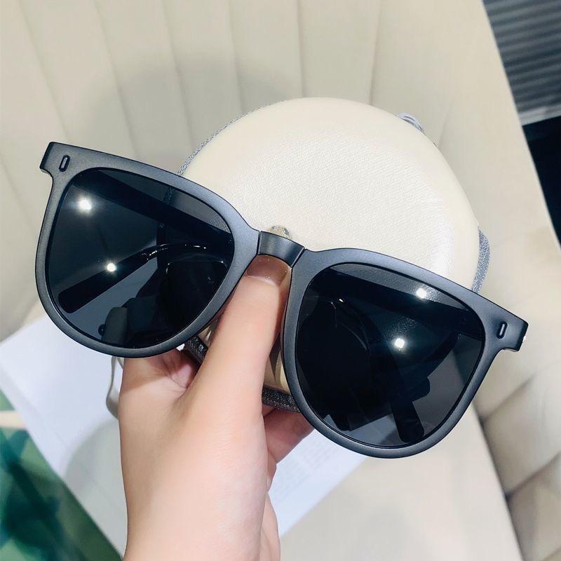 2026 New premium feel Foldable Sunglasses Portable Sunscreen UV400 Women Sunglasses Trendy Outdoor Ultra Weight Driving Glasses
