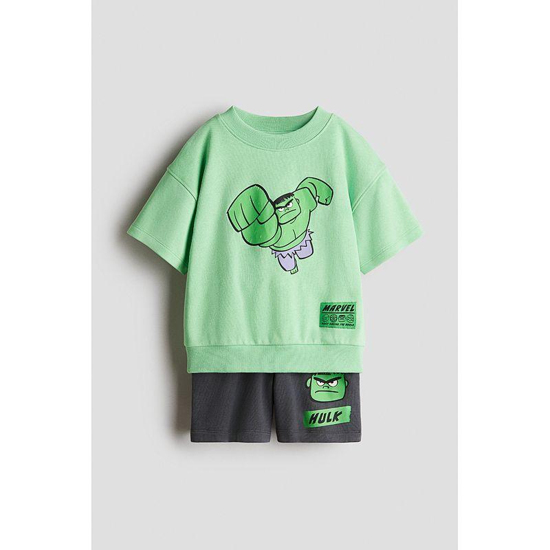 

[Серия Disney] HM Детская одежда Костюм для мальчиков 2 предмета Летний Мультяшный принт Короткий рукав Шорты 1172827 Light green/Hulk 135/68((8-9Y))