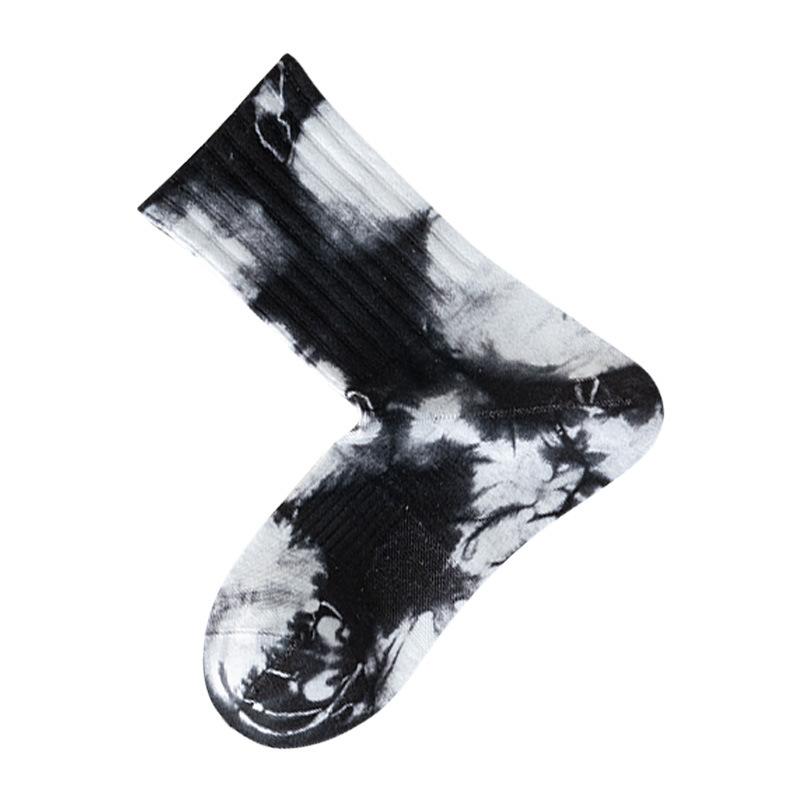 

Носки-трубы средней длины с принтом «Tie-Dye» нескользящие, впитывающие пот, дышащие и антибактериальные. Женские носки средней длины, спортивные носки без косточек One Size чёрный