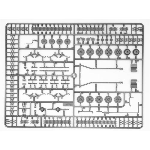 ICM 1/35 German Ford V3000S/SS M Maultier Field Ambulance (35414) Plastic Model