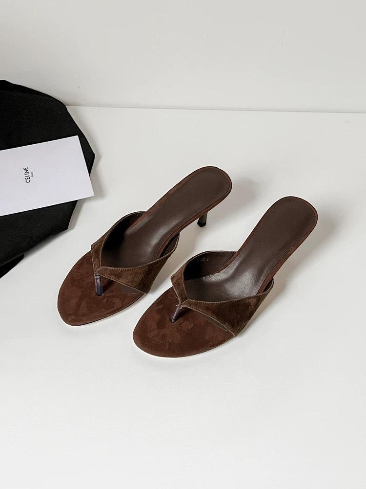 

Мода 2025 Горячие летние женские шлепанцы на высоком каблуке с перемычкой между пальцами Модные платья Слайды Женские уличные вечерние сандалии 42 красно-желтовато-коричневый