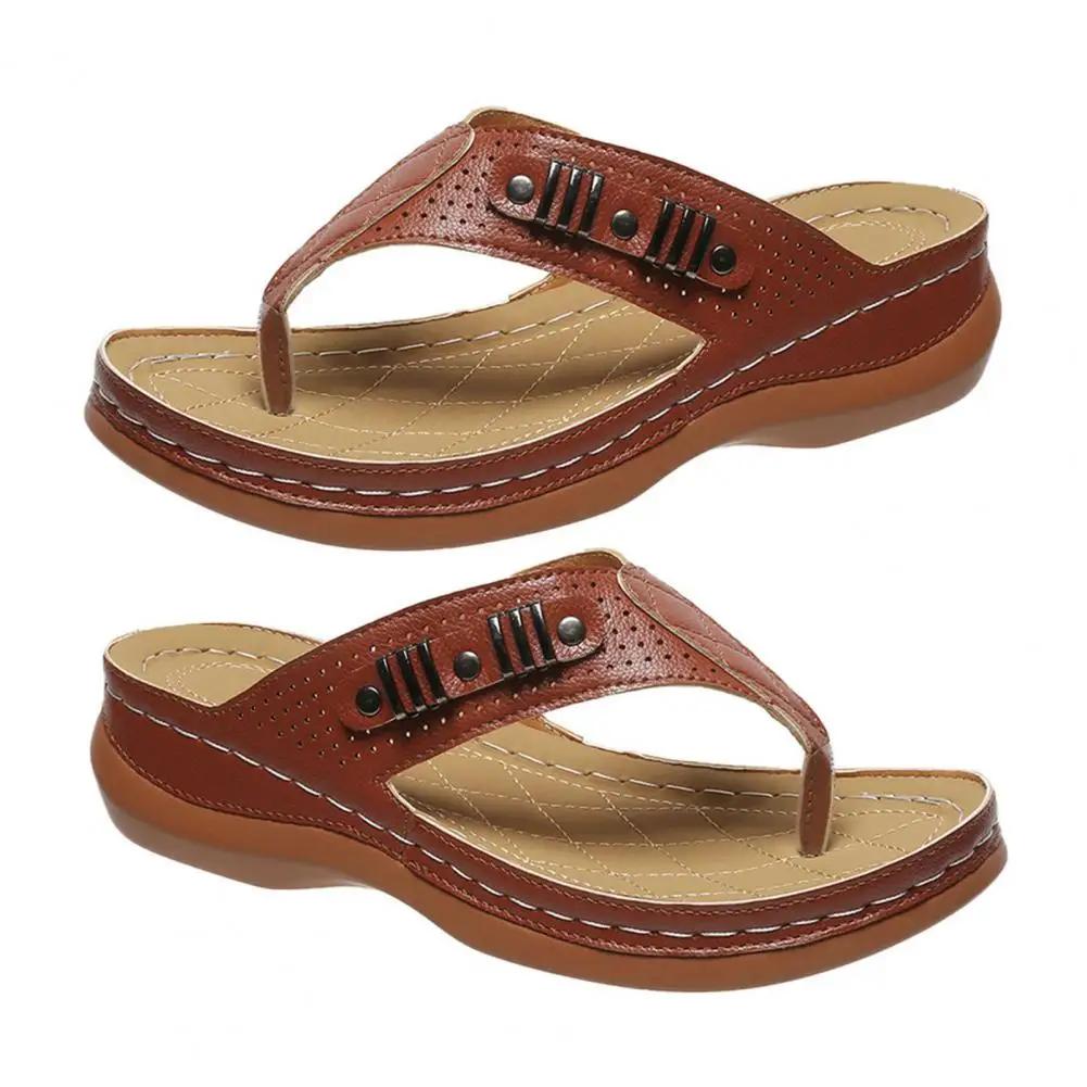 

Женские босоножки на платформе, пляжные шлепанцы на танкетке, повседневные шлепанцы высокого качества с открытым носком, дизайнерские повседневные нескользящие женские тапочки 43 коричневый