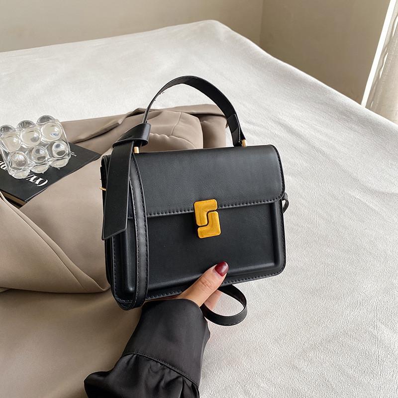 Fashionable Retro Women's Handbag 2024 New Trendy Small Square Bag For Daily Use