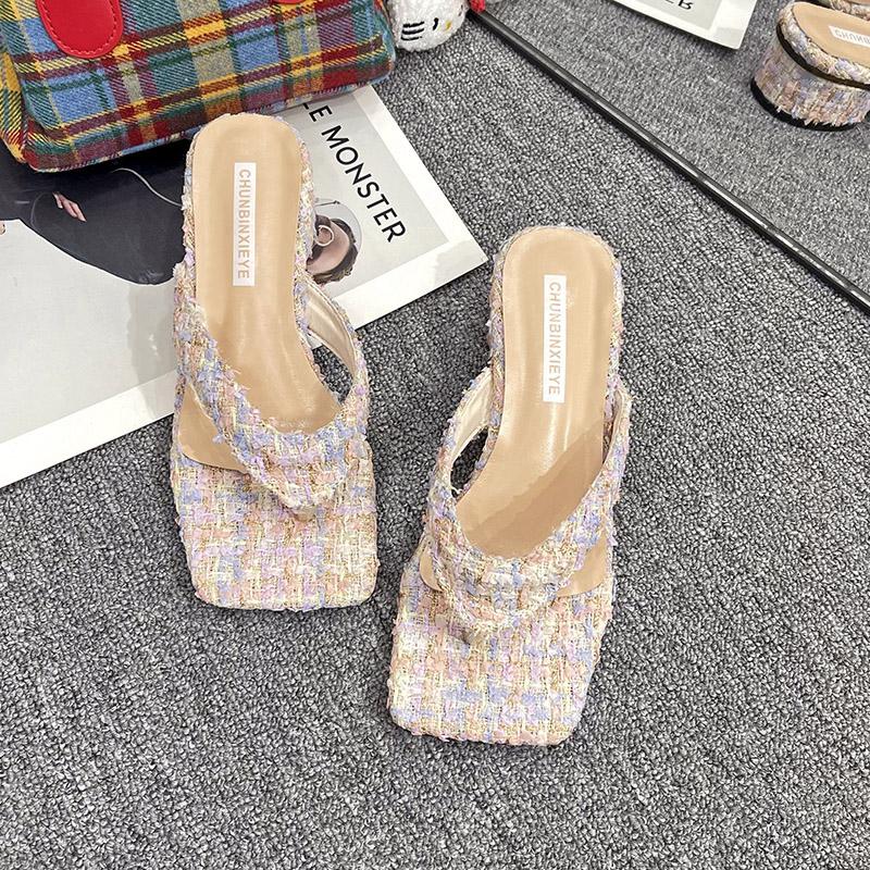 Fashion A French-style Flip-flop Girl Wears Chinese-style Women's Shoes with Thick Heels and Pinched Middle Heels for Summer