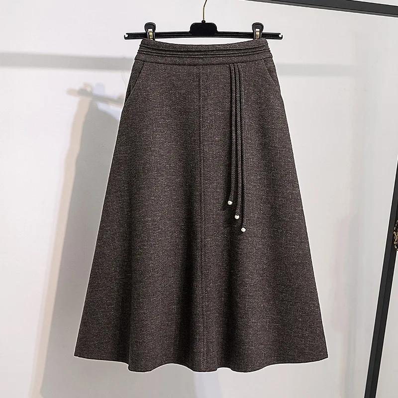 Plus Size High Waist Midi A- Line Skirt for Plus Size Women In Woolen Fabric Vintage Style Mid Autumn Winter