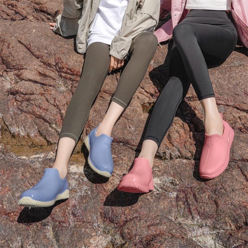 Shallow mouth elegant rain shoes women's fashion low-top short tube non-slip waterproof shoes lightweight summer women's work rubber shoes