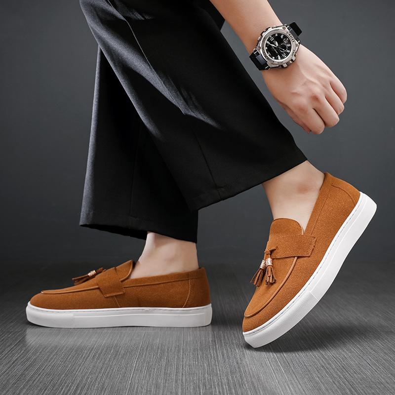 Fashion Trend Designer Britain Comfort Retro Pointed Tassels Suede Wedding Leather Shoes Men Walk Sneakers Daily Commute Casual Loafers