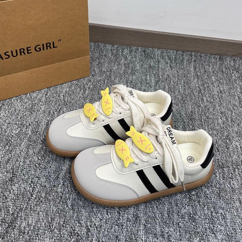 Nischen-Board-Schuhe Damen neue Frühling College vielseitig Kind Plateau Freizeit weiße Schuhe