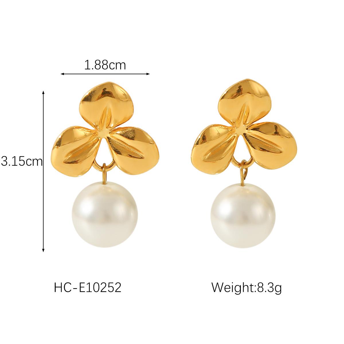 French Gold Flower Pearl Earrings Vintage Elegant Fashion Earrings for Women