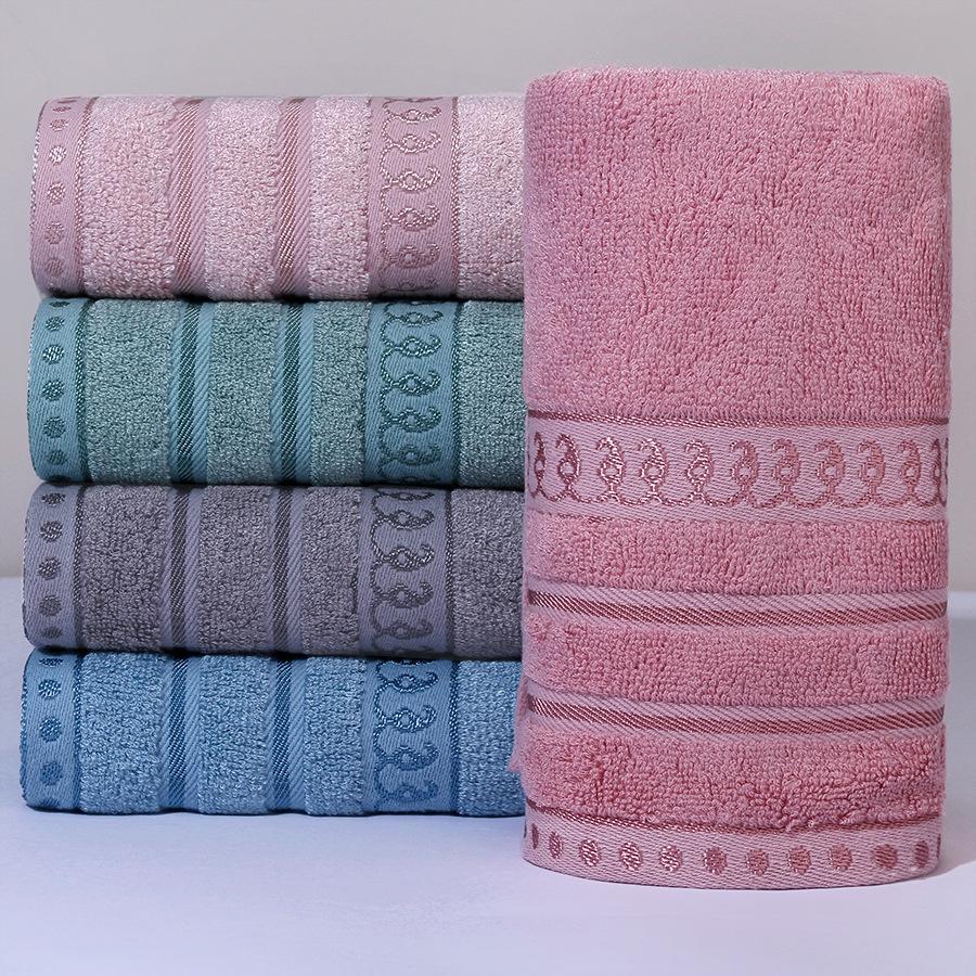 Absorbent, non-shedding bamboo fiber towel: superior to pure cotton towels for bath use.