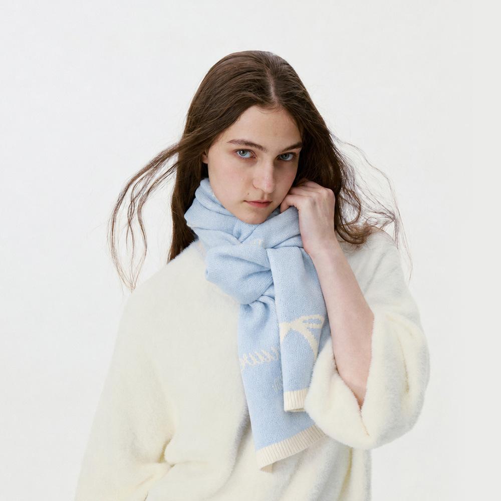 Autumn and winter new women's knitted scarf Korean contrasting color double-sided jacquard niche design sense warm long scarf student