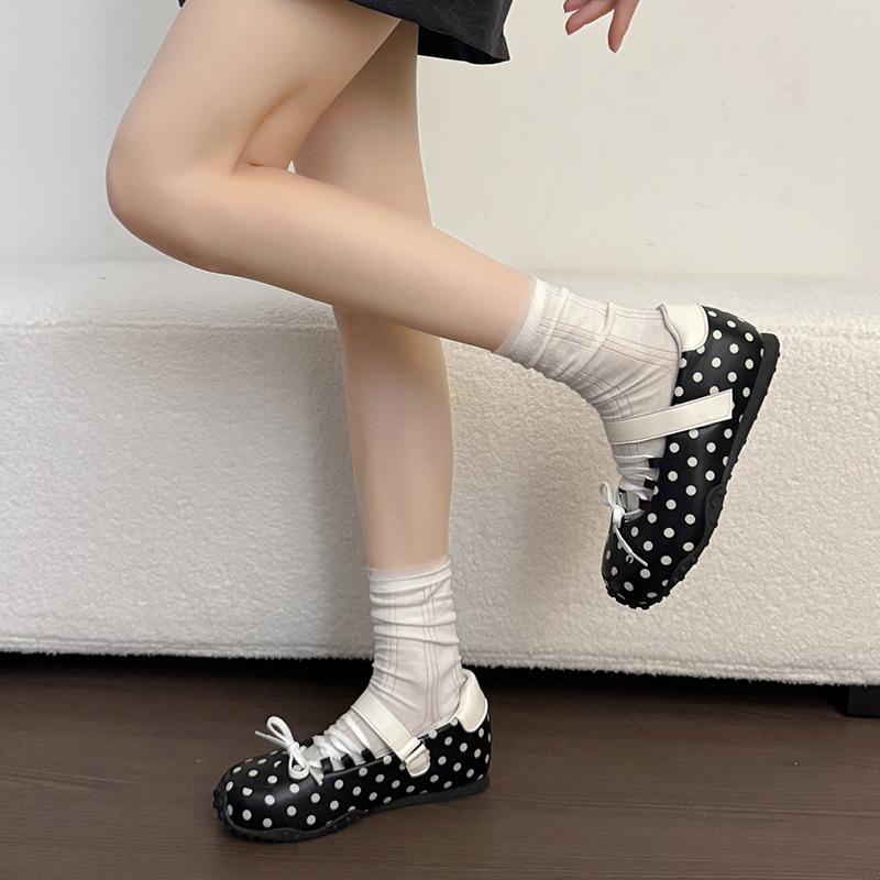 inner height increase cm polka dot ballet style single shoes autumn and winter new super fire with skirt German training shoes Mary Jane shoes