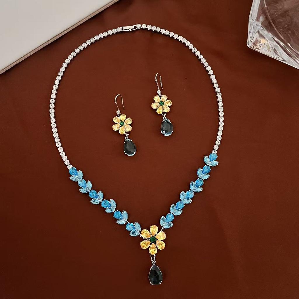 Super Flash Zircon Flower Water Drop Long Earrings Temperament Light Luxury Sweet Set Earrings