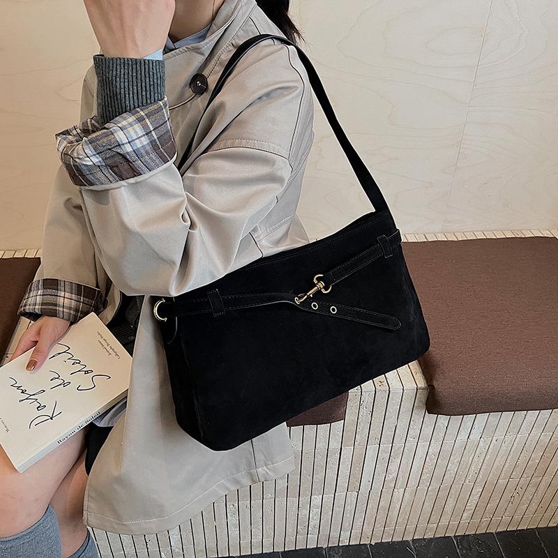 Frosted Retro Bag Women's Large Capacity 2025 New Autumn and Winter Versatile Shoulder Underarm Bag Casual Work Commuter Bag