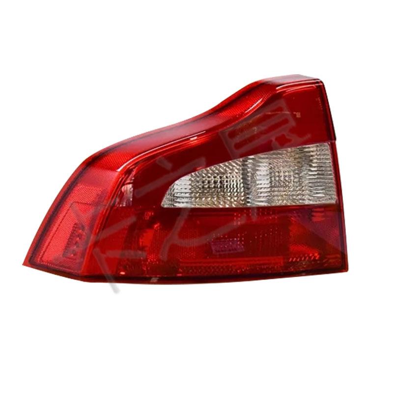 Volvo S80 Rear Taillight Assembly - Models 31213379/31213380