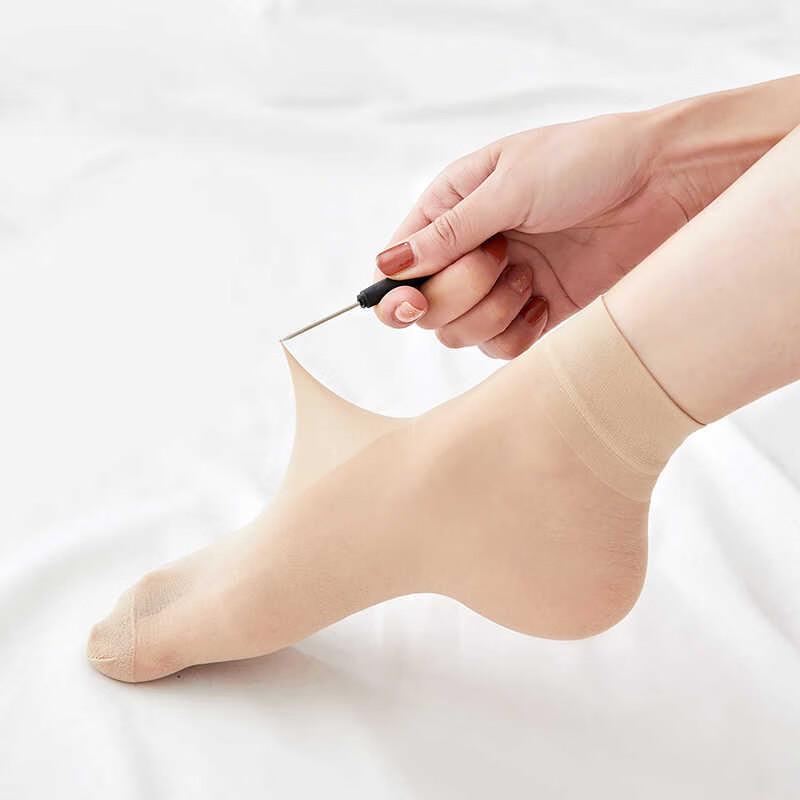 Gureide Summer Crystal Silk Ankle Socks