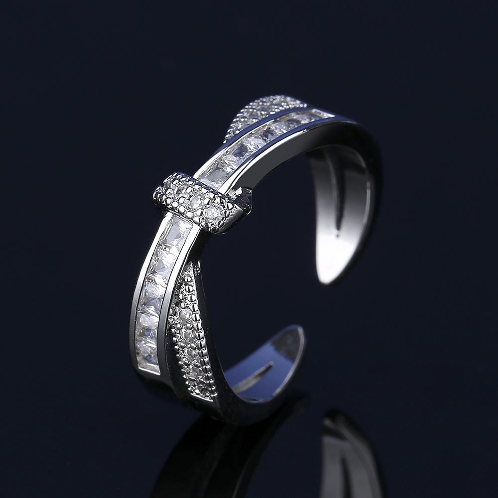 2026 Korean Version of Trendy Temperament Women's Ring Inlaid with Zircon Ring Jewelry Accessories Party L Gift